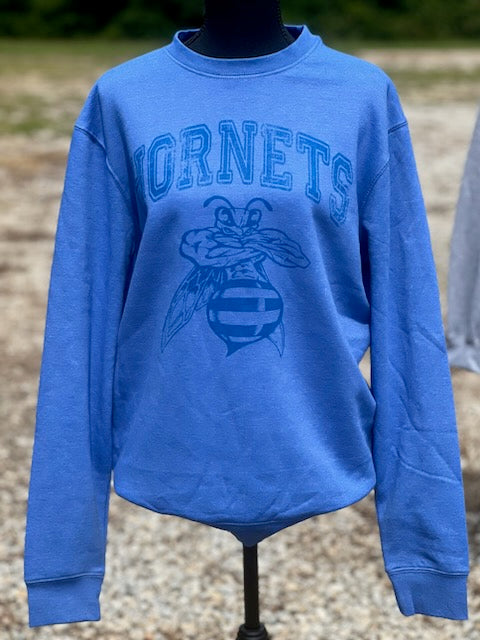 ☆関税込☆AMI★Tone-On-Tone Sweatshirt★ AMI Men's Tonal De Coeur Sweatshirt - Sky Blue - S | Coggles